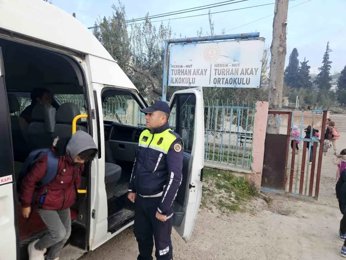 Mersin’de Okul Servis Araçlarına Sıkı Denetim