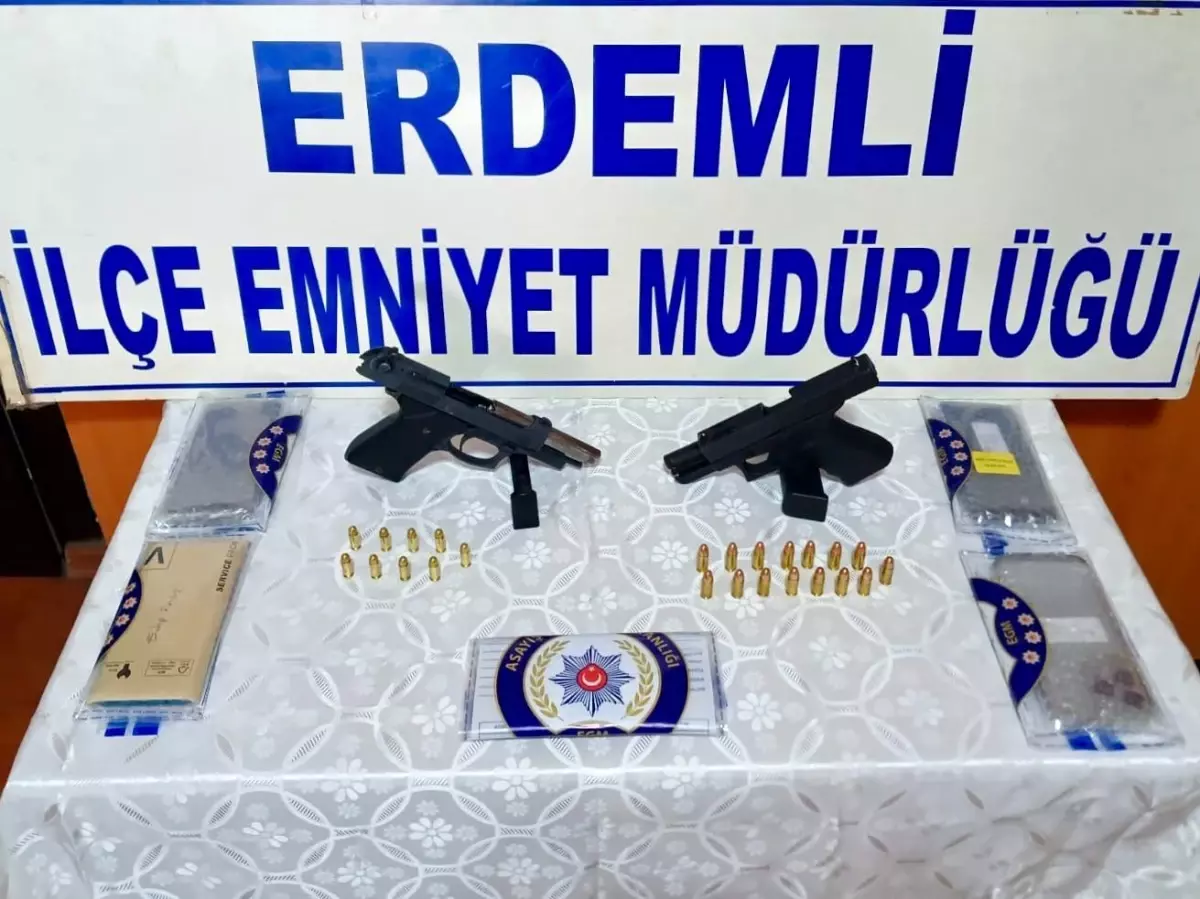 Erdemli’de Haraç İsteyen 5 Şüpheli Suçüstü Yakalandı