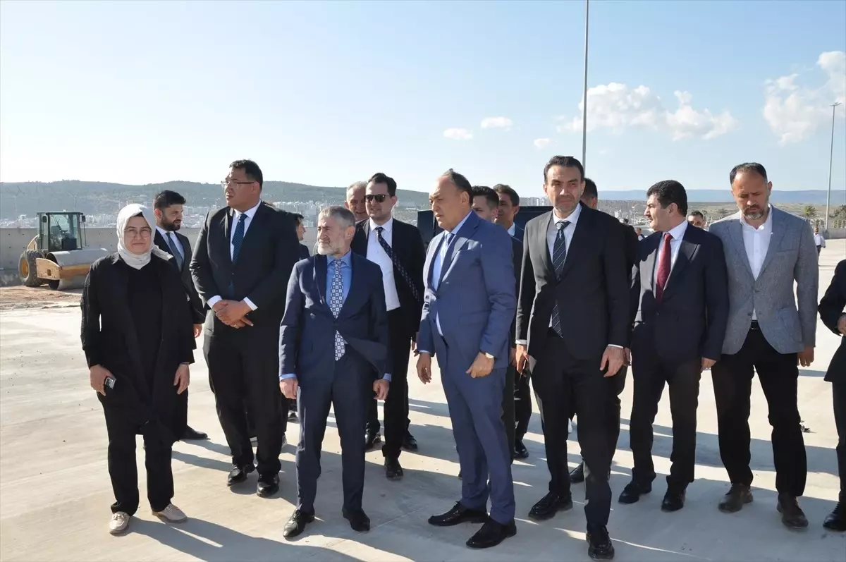 Nureddin Nebati, Taşucu Limanı İnşaatını İnceledi